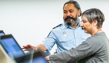 Unloading of import cargo from airplane