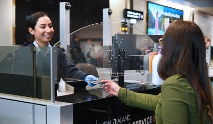 Unloading of import cargo from airplane